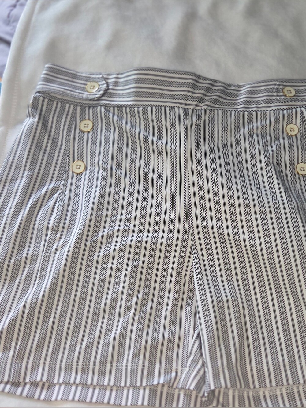Robert Louis High-Waist Striped Shorts in White and Gray
